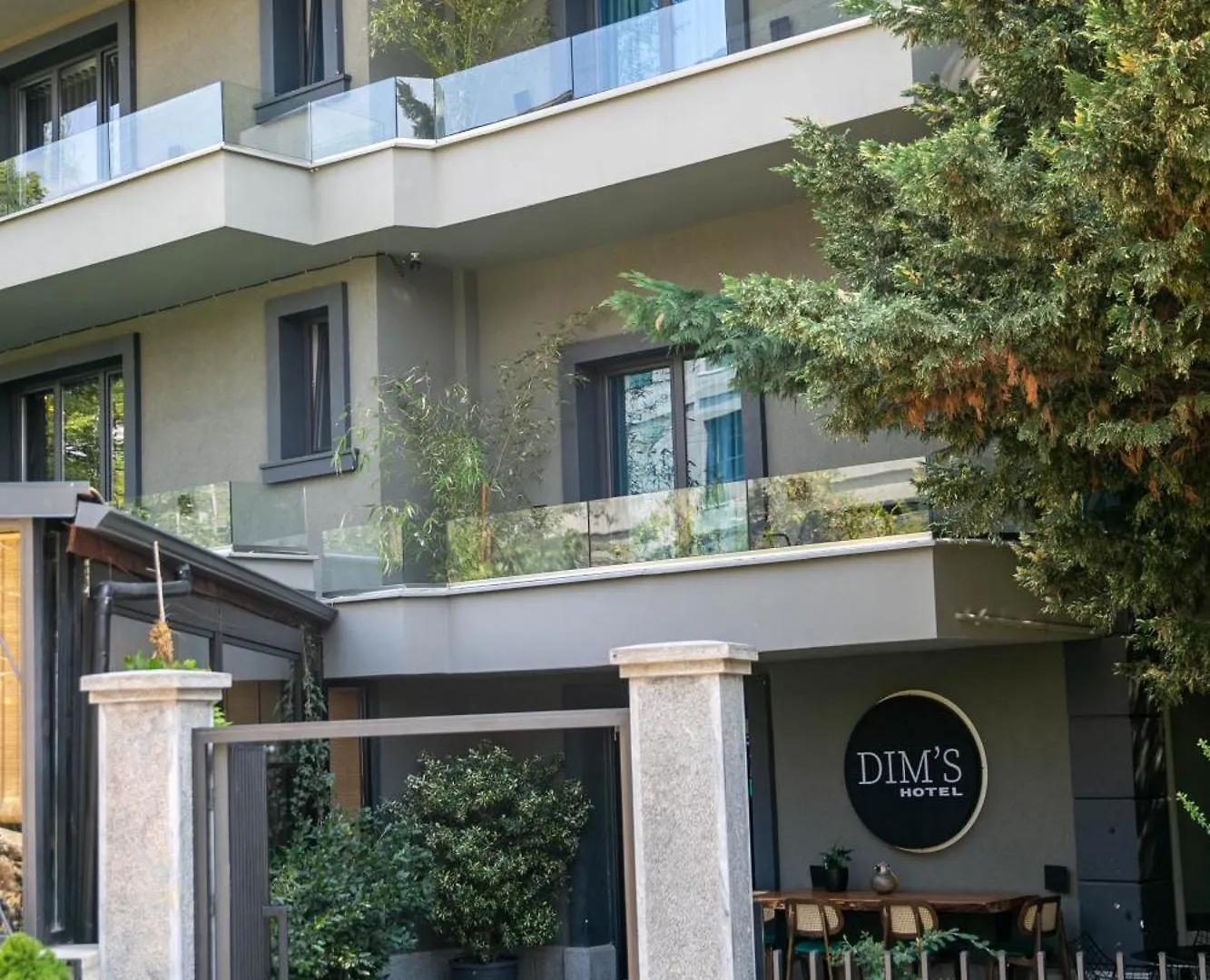 Dim'S Hotel & Restaurant Korce